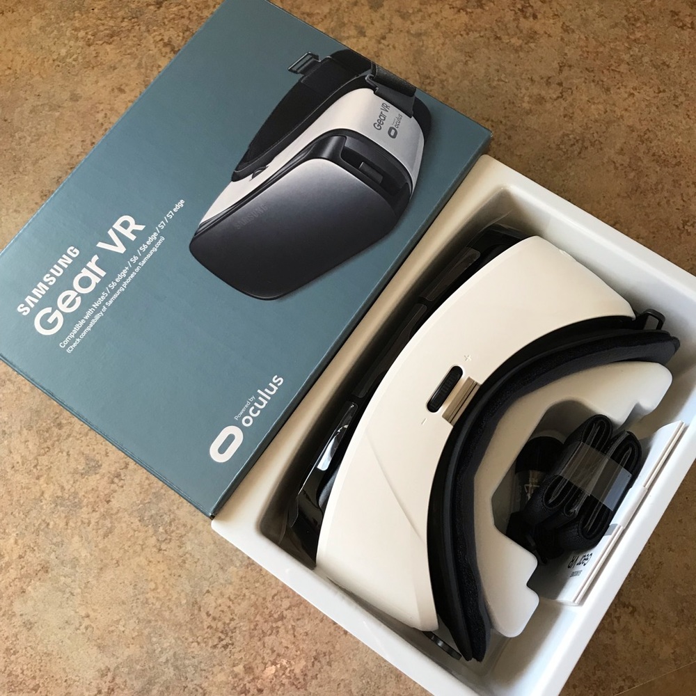 🆕 SAMSUNG GEAR VR OCULUS